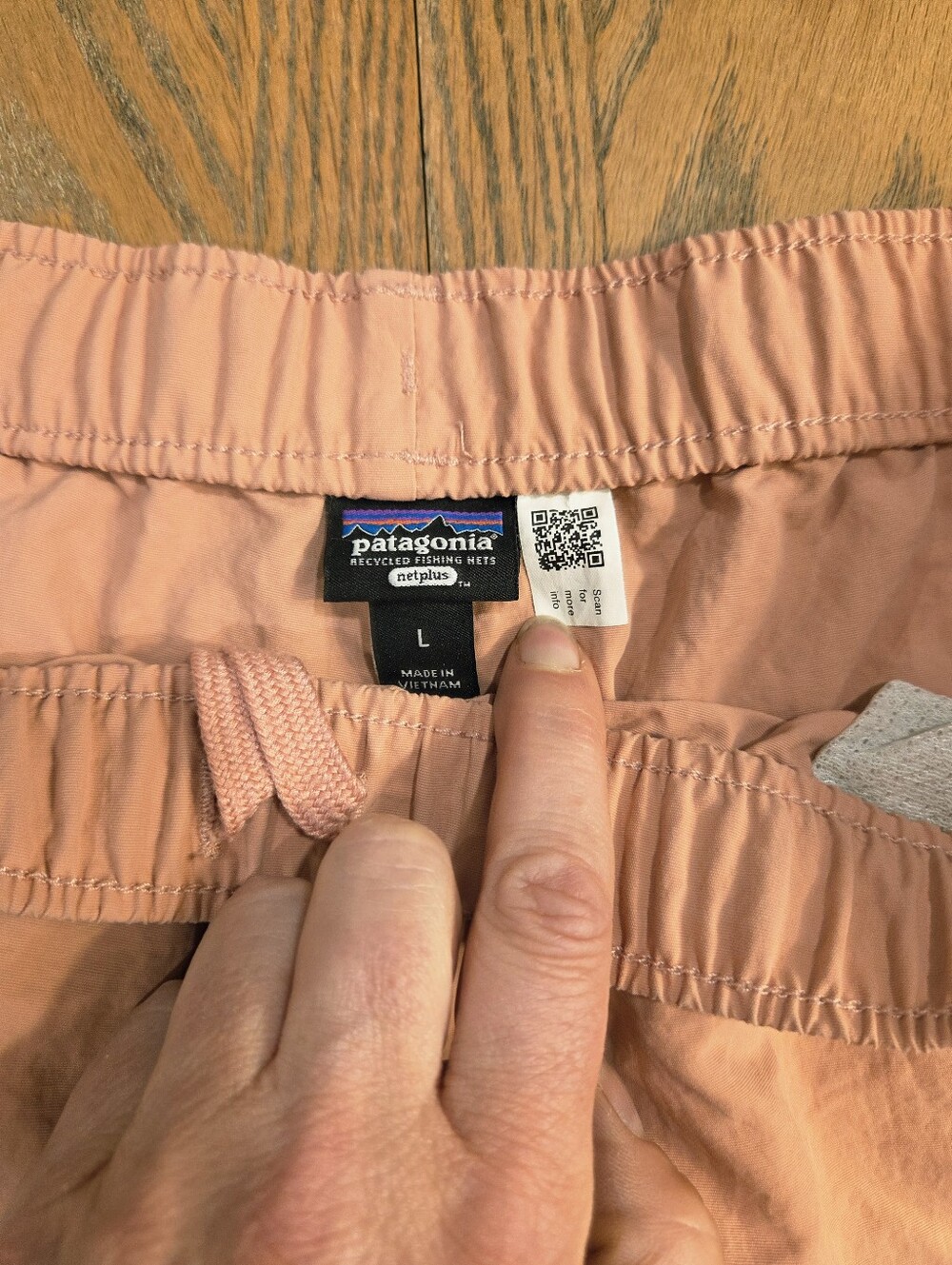 Patagonia Baggies Shorts Women’s Large Peach Pink Nylon Athletic Swim Casual - Picture 4 of 8